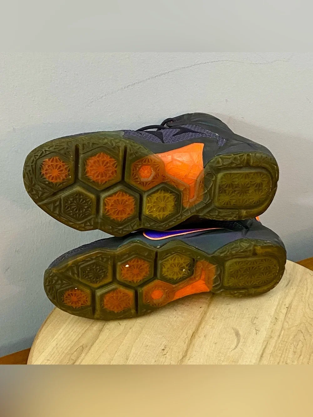 Nike LeBron 12 XII Instinct GS‎ Purple Orange Basketball Shoes 685181-500 Sz 7Y